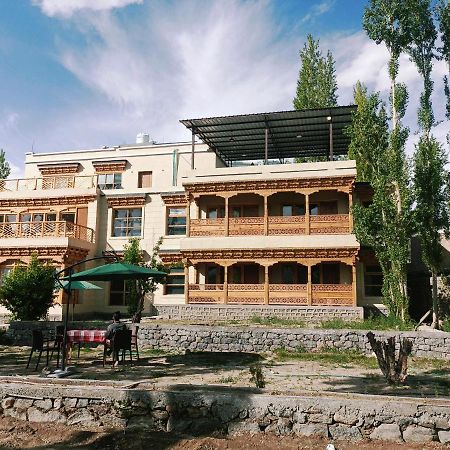 فندق Sheفي  Sindhu Residency المظهر الخارجي الصورة