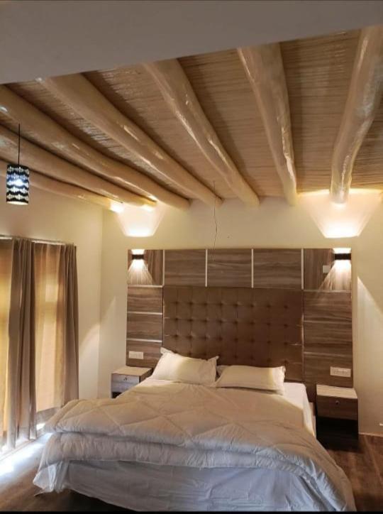 فندق Sheفي  Sindhu Residency المظهر الخارجي الصورة